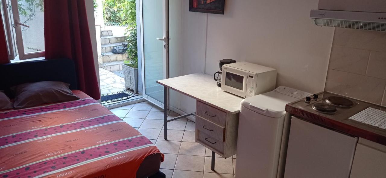 Chambre Meublee Independante, Avec Piscine Et Jardin, 1 Lit Pour 2 Personnes Direct Gare Aeroport Toulouse Luaran gambar